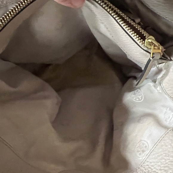 Tory Burch pebbled  Leather Bag - Picture 7 of 10